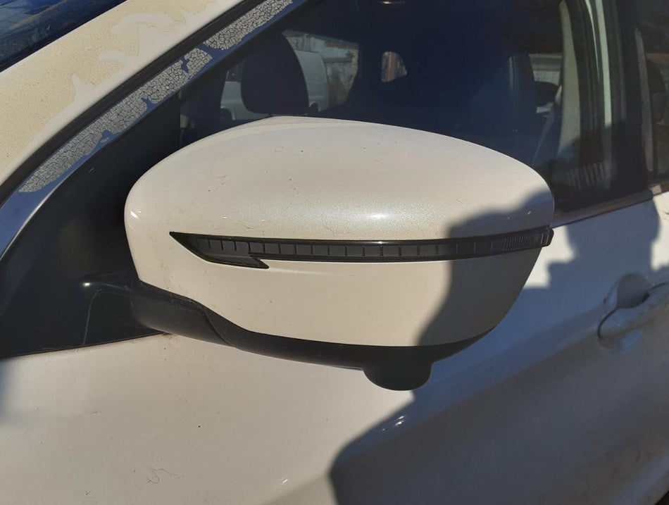 Used OEM LH Driver side Door Mirror Power w/surround view fits 2020-2022 Nissan Qashqai/ Rogue Sport 963026MR0A 963745TA9A