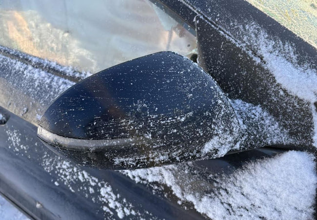 Used OEM RH Passenger Door Mirror fits 2019-2020 Hyundai Elantra 87620F3530, 87620F2660