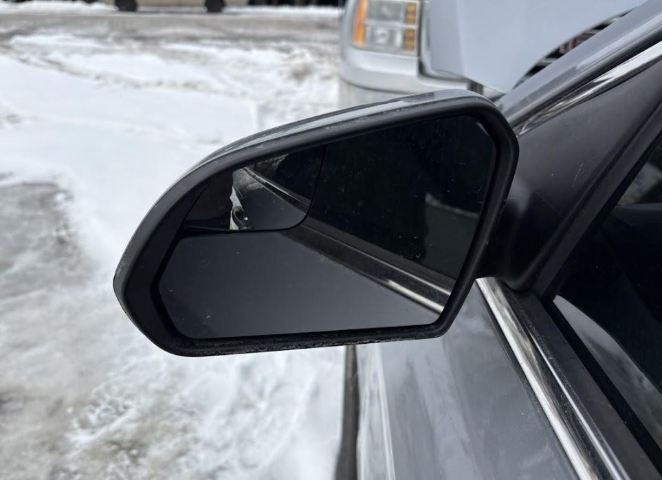 Used OEM LH Driver Door Mirror w/o turn Signal fits 2015-2017 Hyundai Sonata 87610C2000