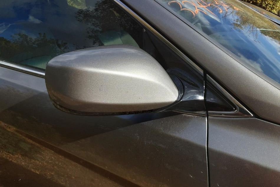 Used OEM RH Passenger side Door Mirror Power w/o turn signal, w/o blindspot alert fits 2013-2016 Hyundai Santa Fe 876204Z001
