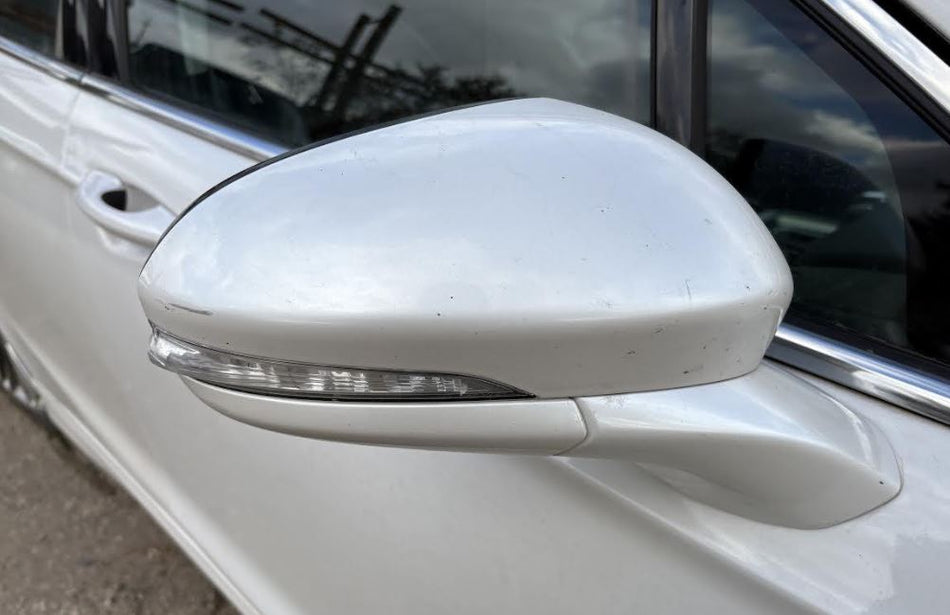 Used OEM RH Side Door Mirror w/o removable cover, w/o blind spot fits 2013-2014 Ford Fusion DS7Z17682CAPTM DS7317682CBPRAA