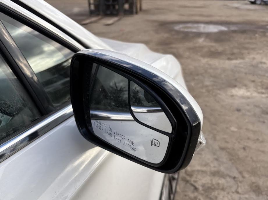 Used OEM RH Side Door Mirror w/o removable cover, w/o blind spot fits 2013-2014 Ford Fusion DS7Z17682CAPTM DS7317682CBPRAA