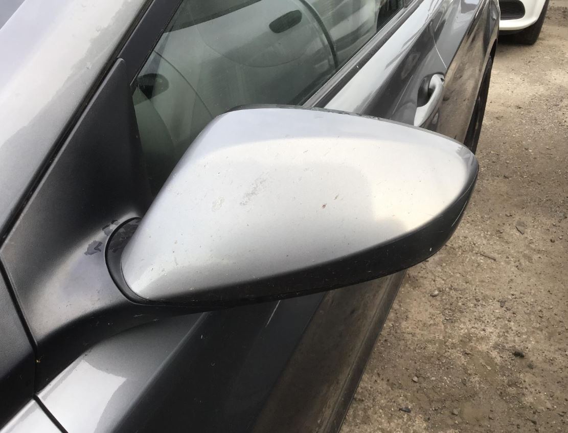 Used OEM L Door Mirror fits 2011-2015 Hyundai Elantra 876103X150 876103Y100