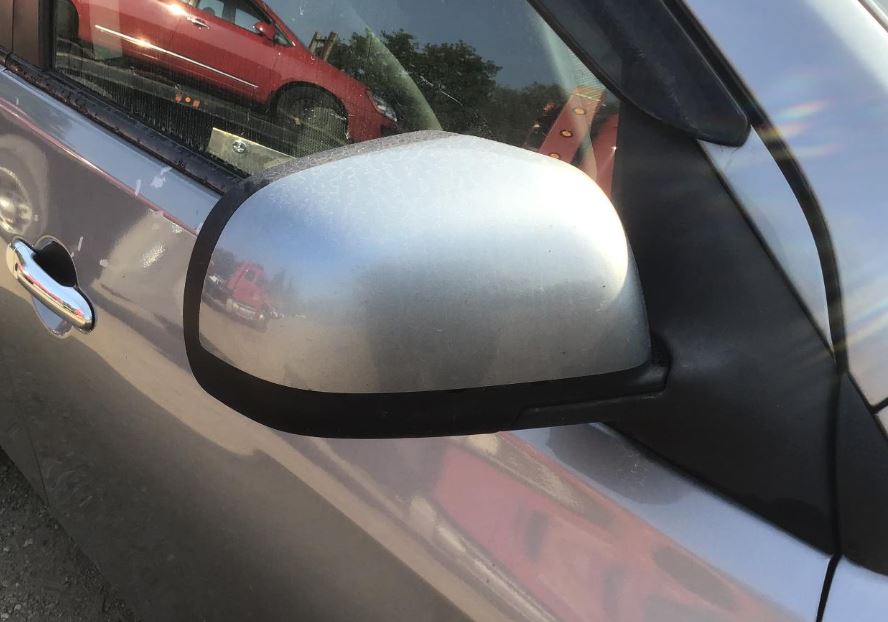 Used OEM R Door Mirror fits 2012-2014 Nissan Versa 963013AN5B 963731HK5B