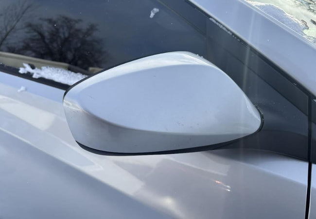 Used OEM RH Passenger Door Mirror fits 2012-2017 Hyundai Accent 876201R210