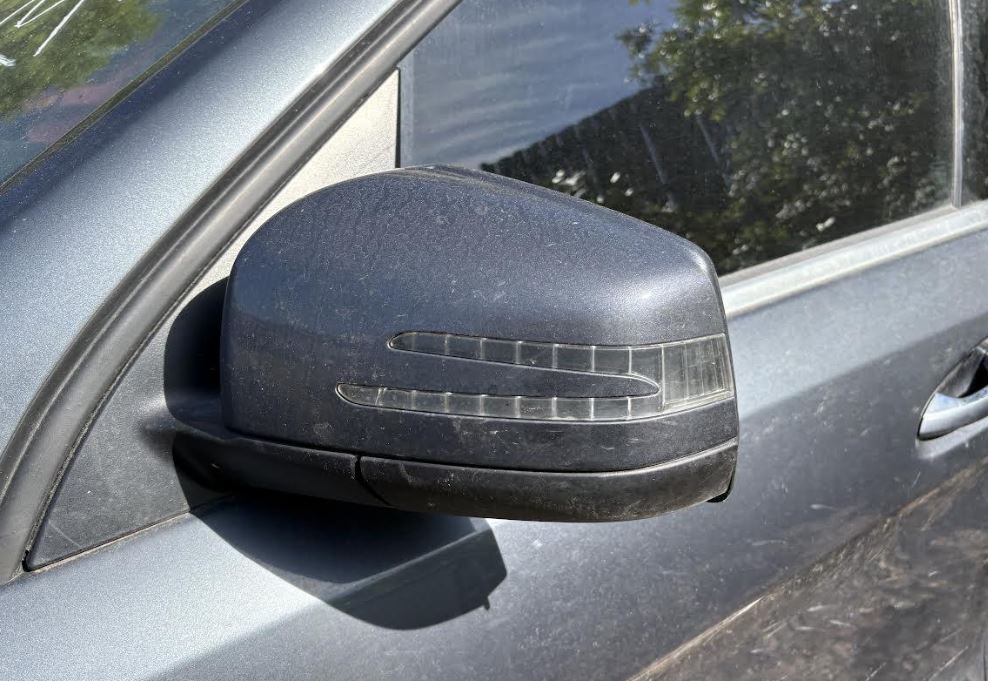 Used OEM LH Driver side Door Mirror Power with blind spot alert fits Mercedes 2013-2016 GL350/550/63/450, 2012-2015 ML63/250/350/400/550