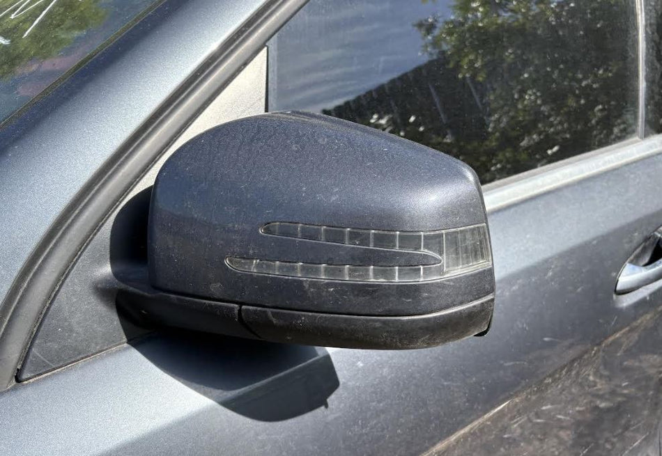 Used OEM LH Driver side Door Mirror Power with blind spot alert fits Mercedes 2013-2016 GL350/550/63/450, 2012-2015 ML63/250/350/400/550