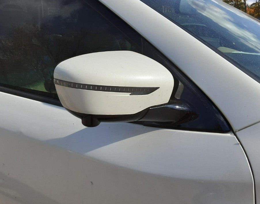 Used OEM RH Passenger side Door Mirror Power w/camera view fits 2017 Nissan pathfinder 963019PF9D