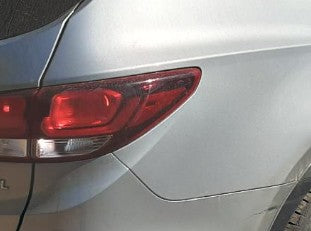 Used OEM RH Taillight fits 2017-2019 Hyundai Santa Fe 92402B8530