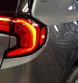 Used OEM RH Passenger Side Taillight fits 2018-2021 GMC Terrain SL/SLT/SLE 84379498
