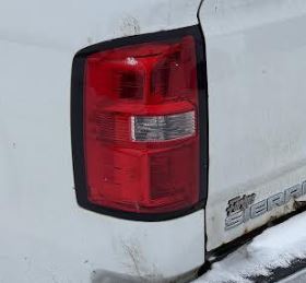 Used OEM LH Taillight fits 2016-2019 Sierra 1500/2500/3500 Denali 2500/3500 84288724 23295940 84019504