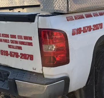 Used OEM RH Tail light fits 2007-2013 Silverado 1500, 2007-2014 Silverado 2500/3500, 2007-2014 Sierra 3500 25958483