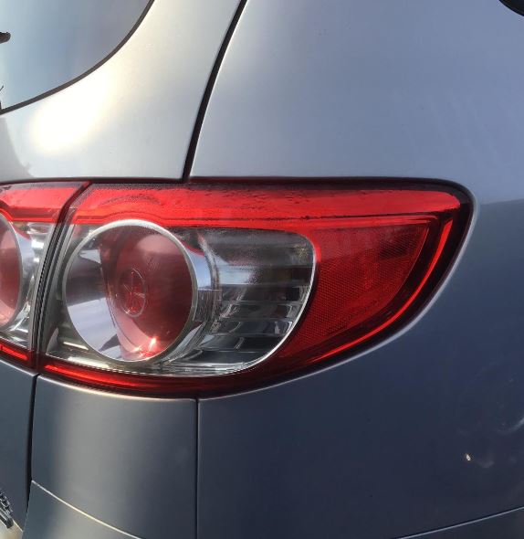 Used OEM RH Taillight fits 2010-2012 Hyundai Santa Fe 924020W500
