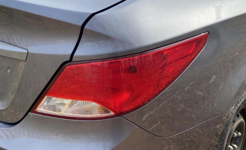 Used OEM RH Taillight fits 2015-2017 Hyundai Accent 924021R610