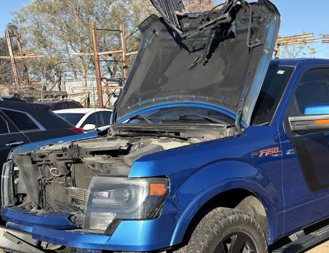 Used OEM Carrier Assembly Front Axle fits 2009-2014 Ford Expedition 2009-2015 Navigator 2009-2017 Ford F150