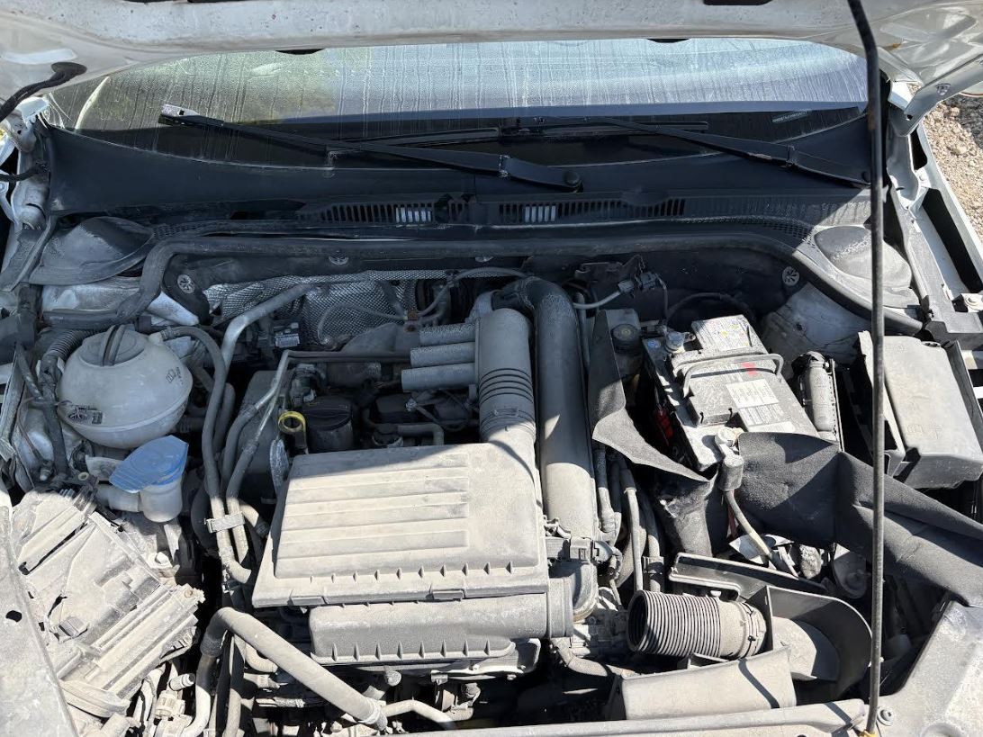 Used OEM A/C Compressor fits Volkswagen 2016-2017 Bettle (1.8L/2.0L), 2016-2018 Jetta (1.4L), 2018 Jetta GLI, 2016-2018 Passat (3.6L), 2018 Passat 2.0L, 2016-2017 Jetta (1.8L) 1K0820808H