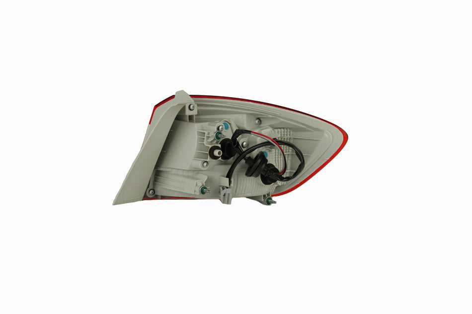 Feu arrière gauche neuf pour Chevrolet Cruze 2017 GM2804124 84078119 84332798